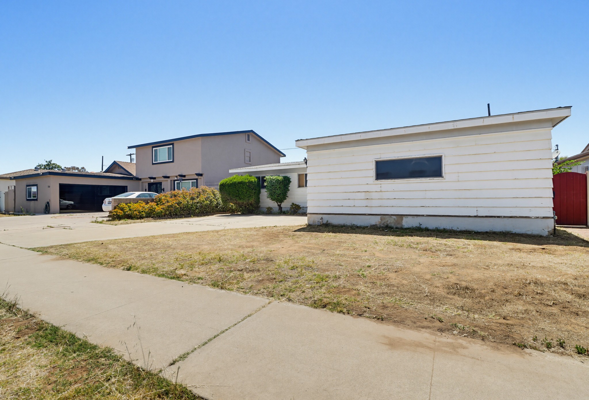Virtual tour photo 1 of 48 for 772 Applewood Dr