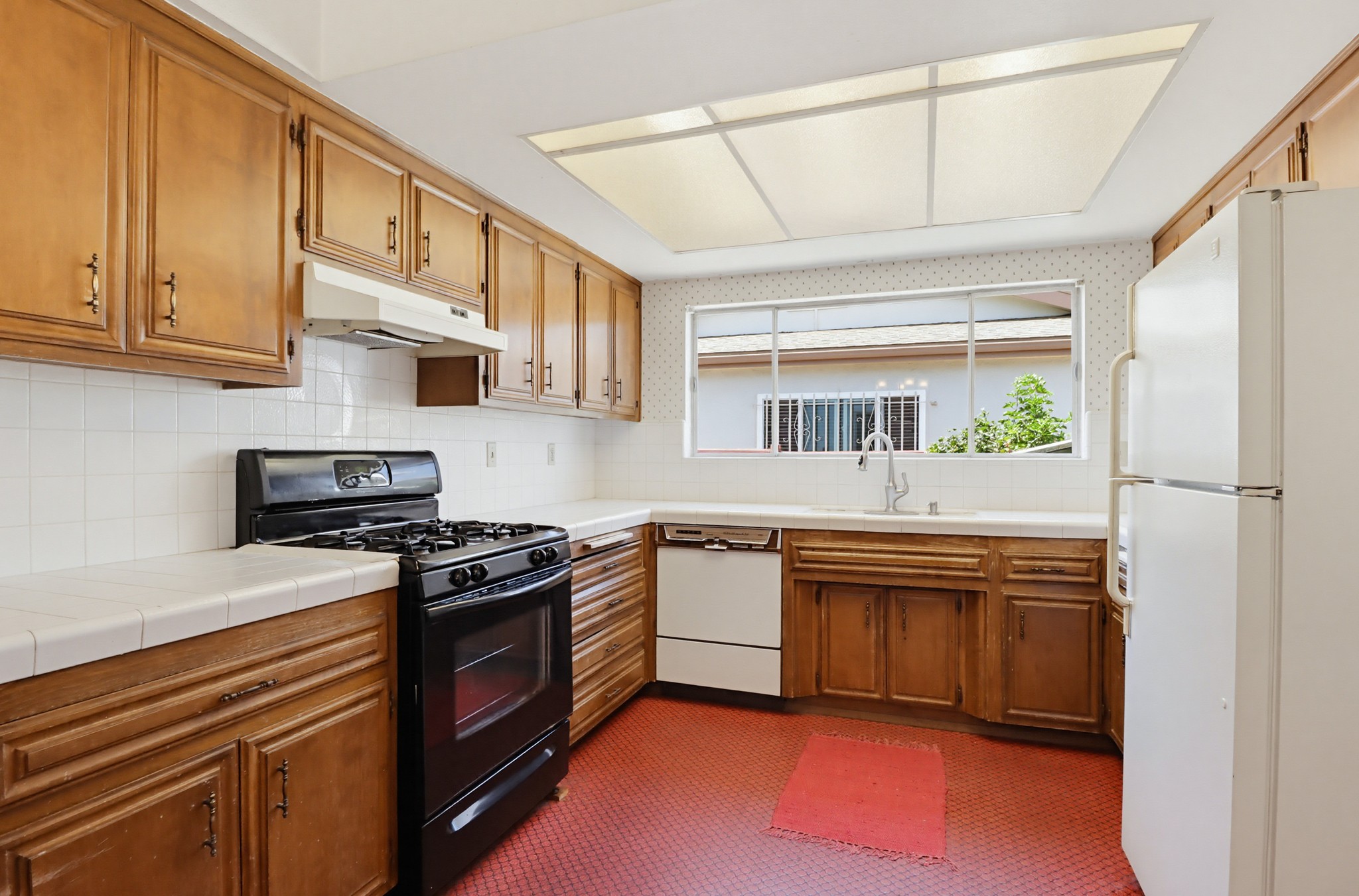 Virtual tour photo 11 of 48 for 772 Applewood Dr