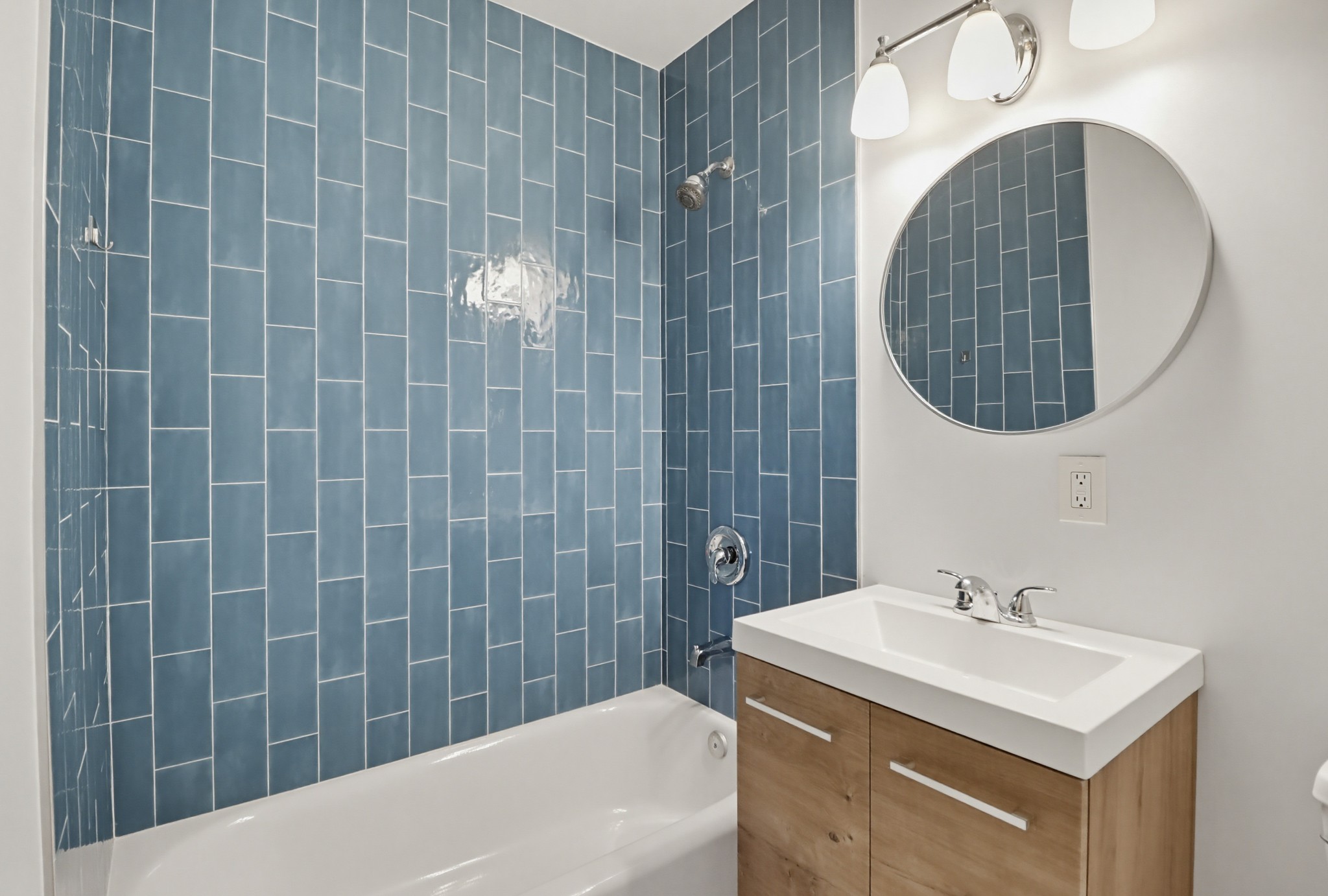 Virtual tour photo 20 of 48 for 772 Applewood Dr