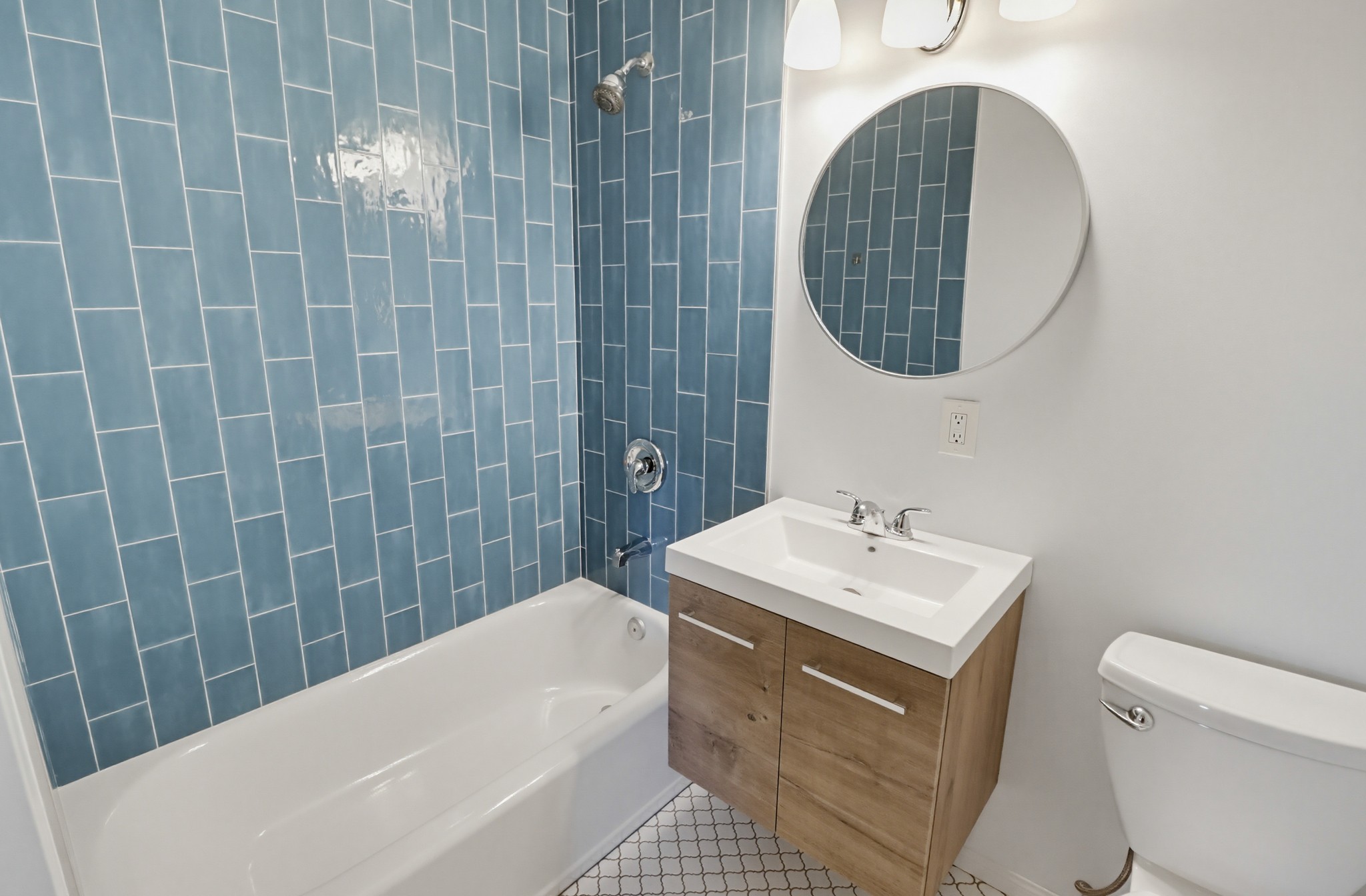 Virtual tour photo 21 of 48 for 772 Applewood Dr