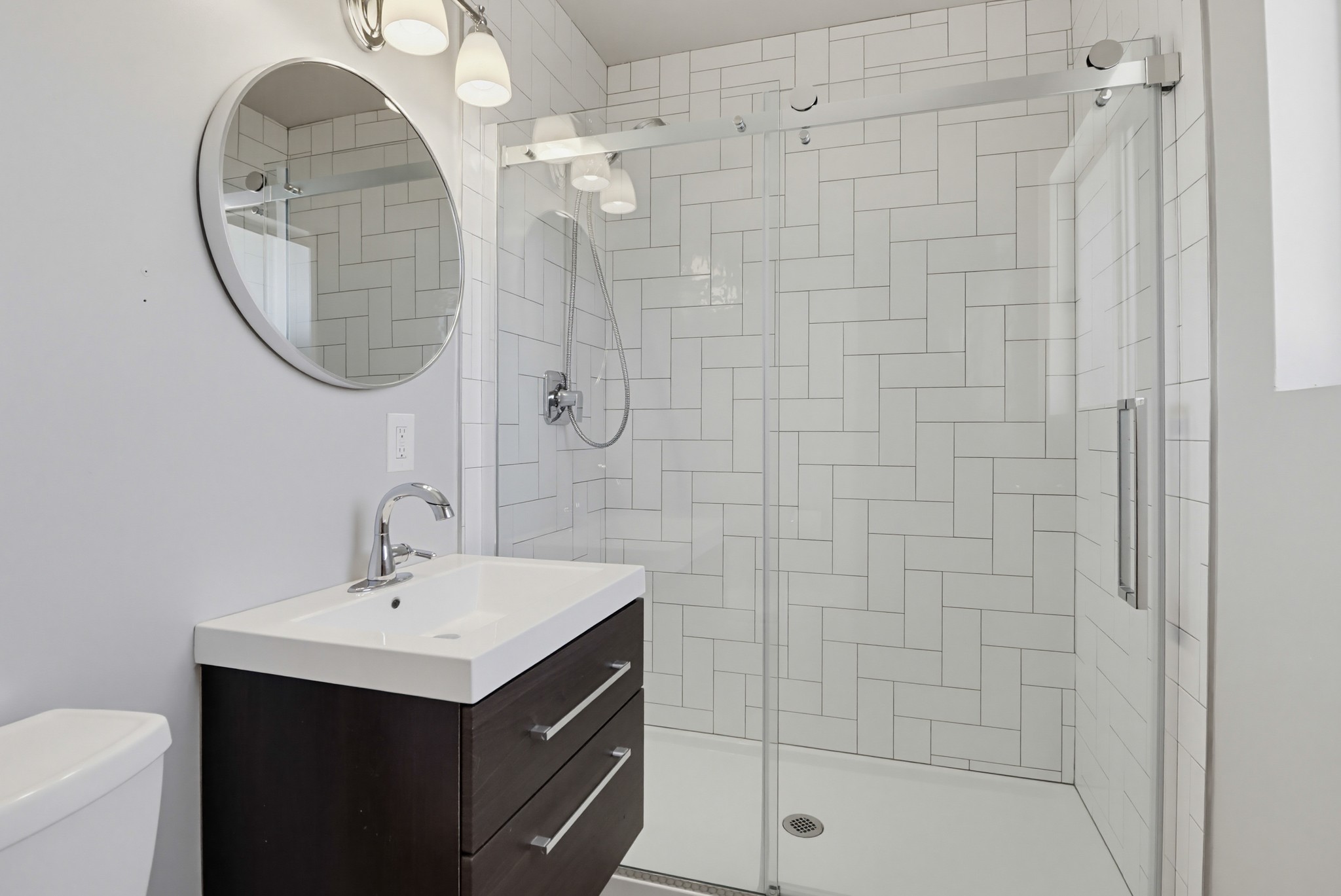 Virtual tour photo 27 of 48 for 772 Applewood Dr