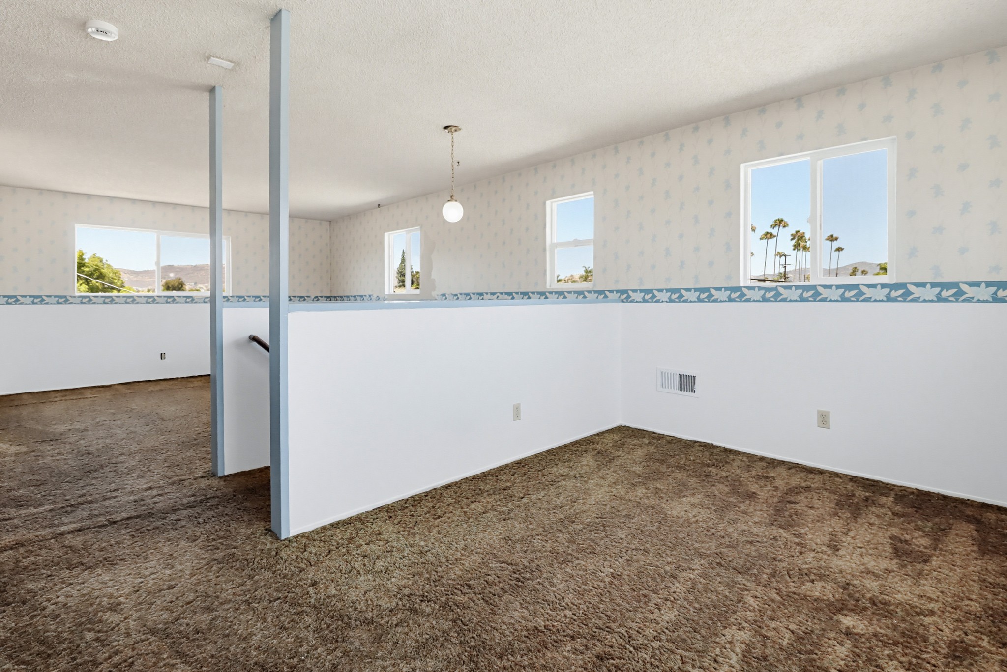 Virtual tour photo 32 of 48 for 772 Applewood Dr