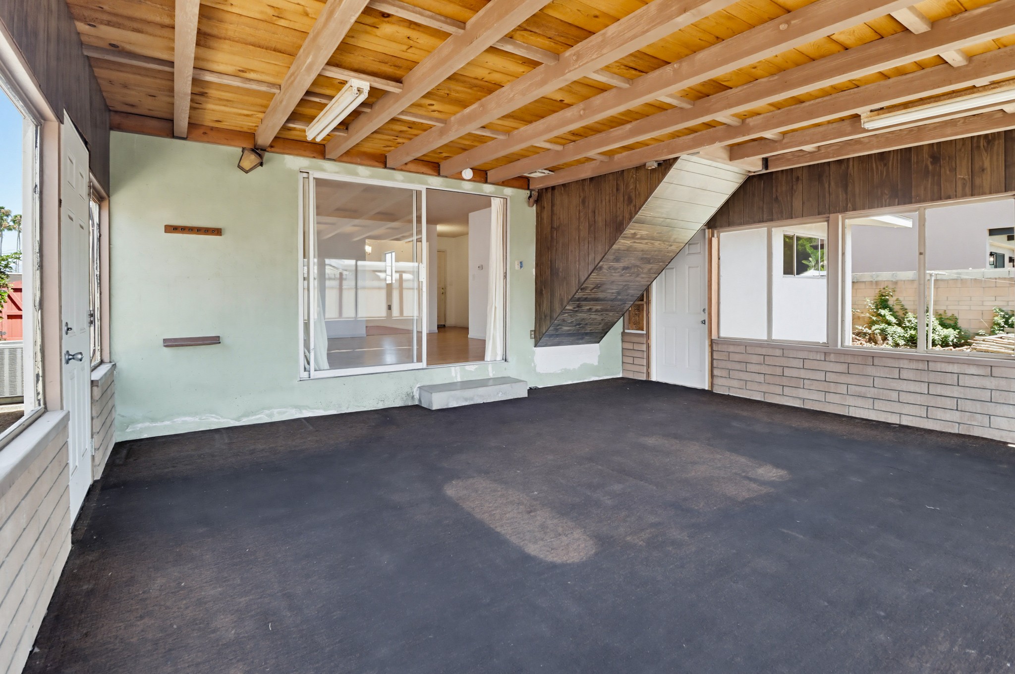 Virtual tour photo 38 of 48 for 772 Applewood Dr