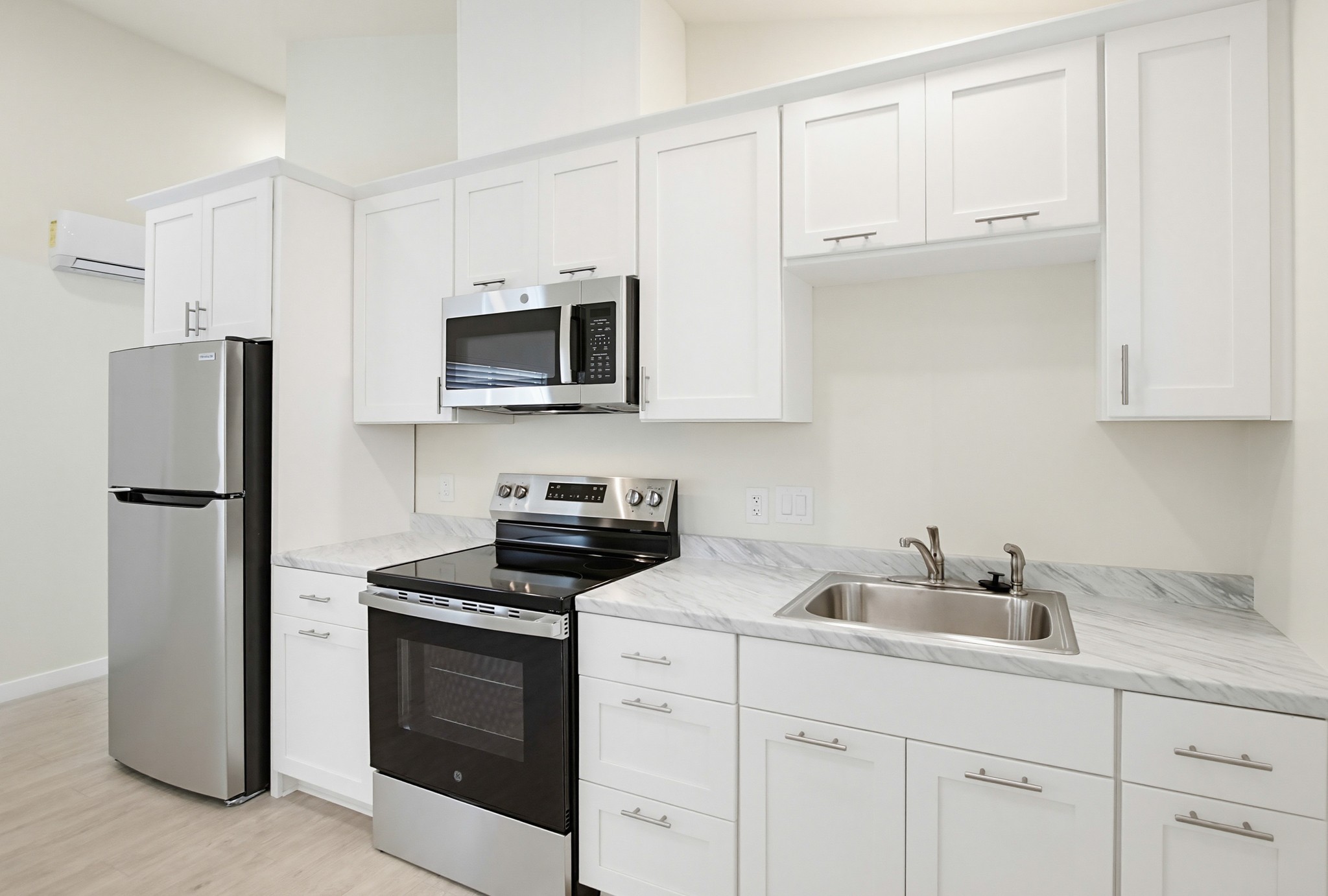 Virtual tour photo 11 of 34 for 772 N Alda Dr