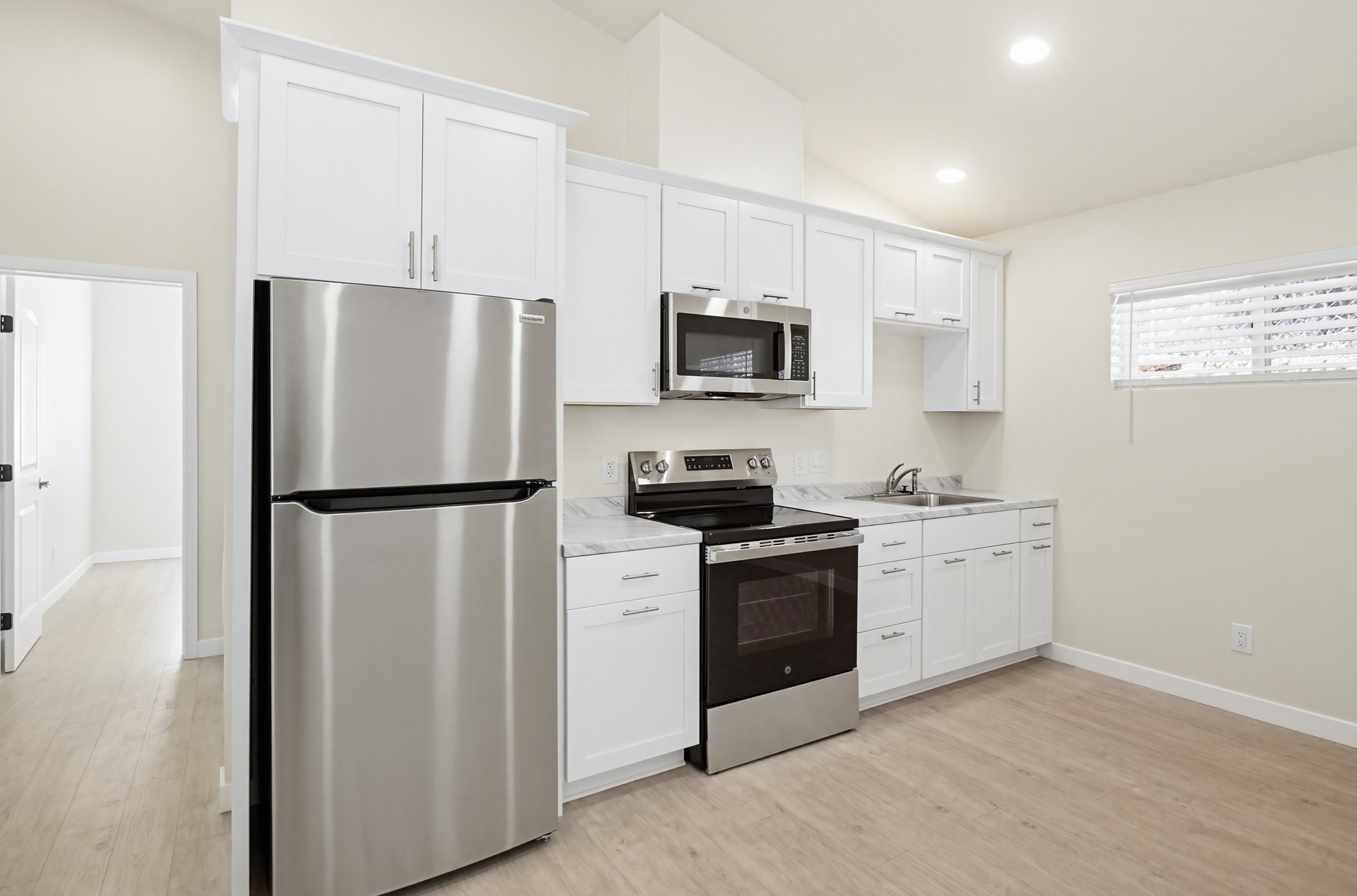 Virtual tour photo 13 of 34 for 772 N Alda Dr