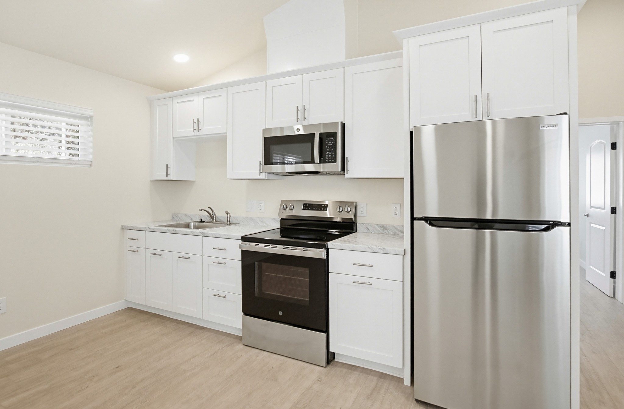 Virtual tour photo 17 of 34 for 772 N Alda Dr