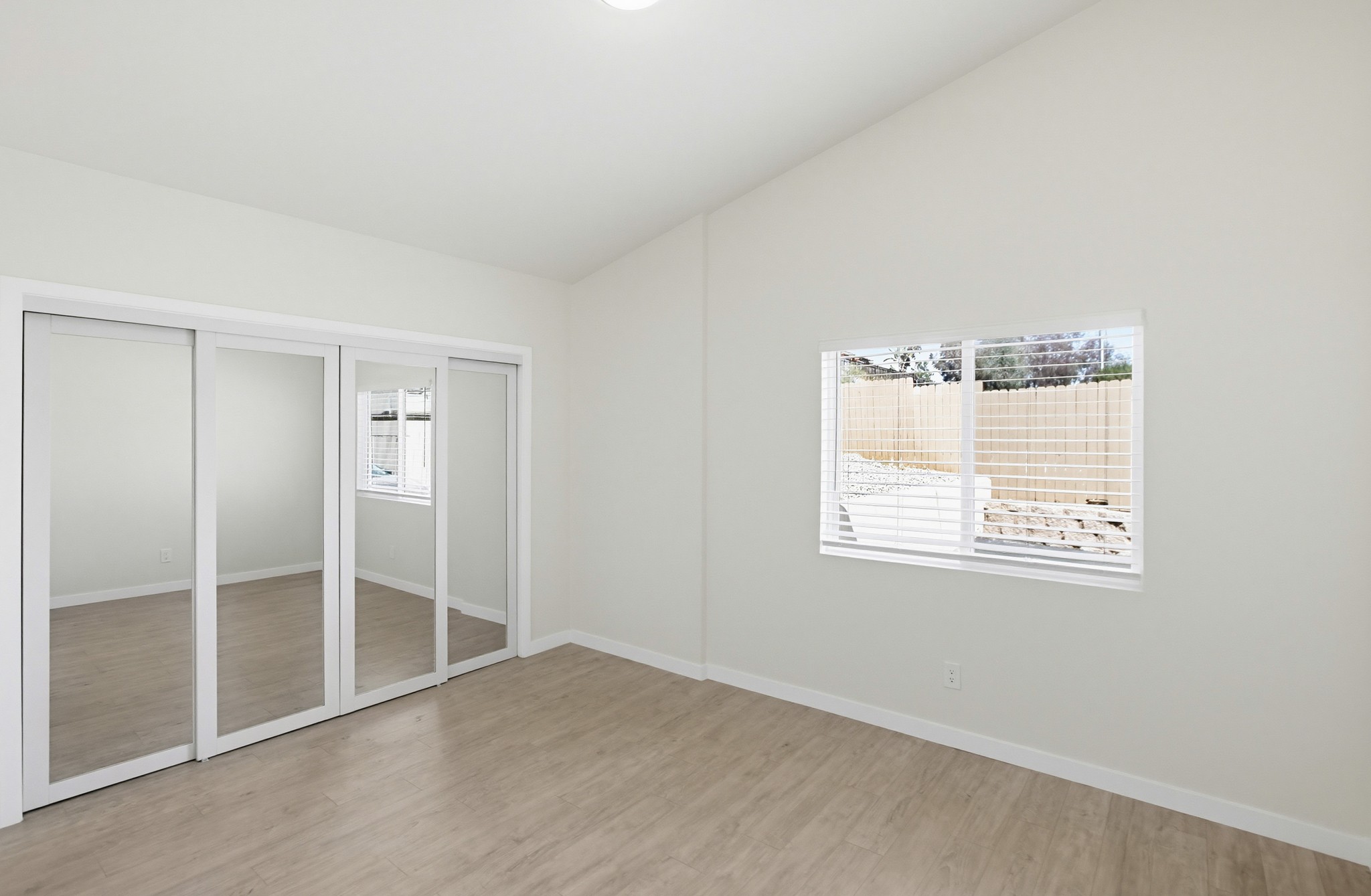 Virtual tour photo 25 of 34 for 772 N Alda Dr