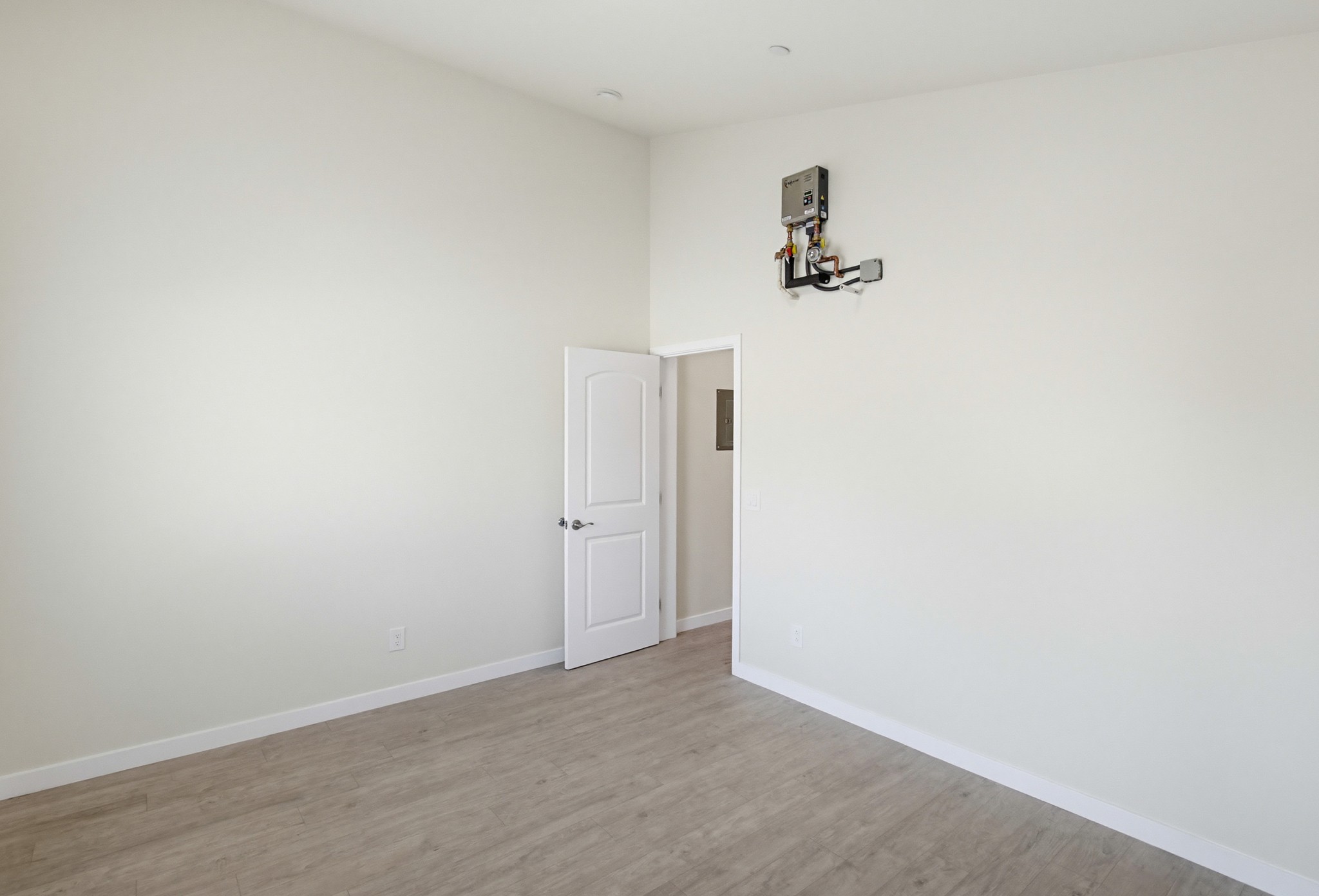 Virtual tour photo 27 of 34 for 772 N Alda Dr