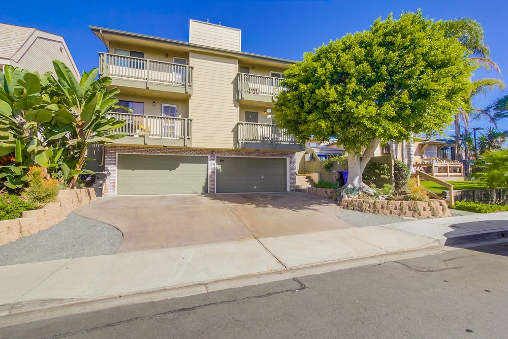 Virtual tour photo 3 of 40 for 772 Sapphire St