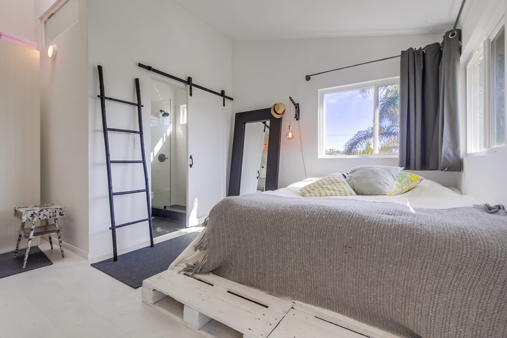 Virtual tour photo 24 of 40 for 772 Sapphire St