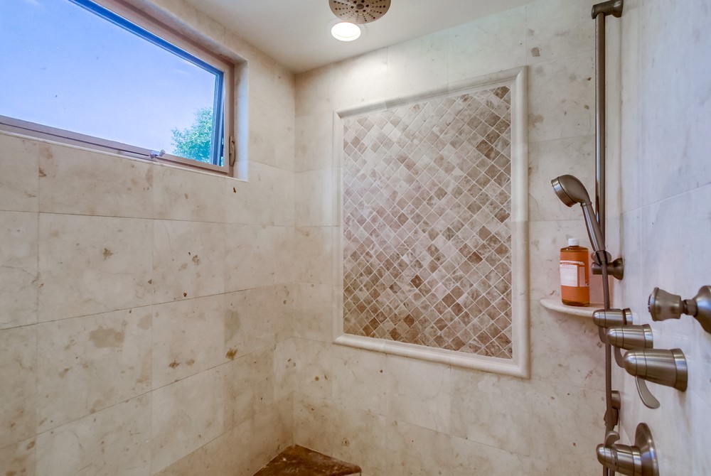 Virtual tour photo 42 of 64 for 773 Sapphire St