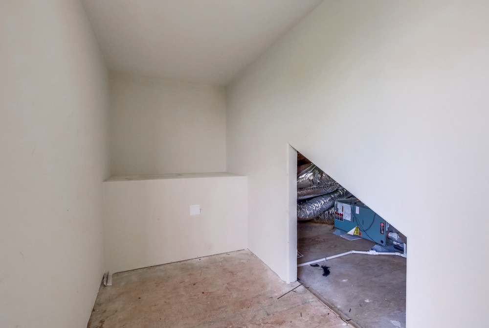 Virtual tour photo 48 of 64 for 773 Sapphire St