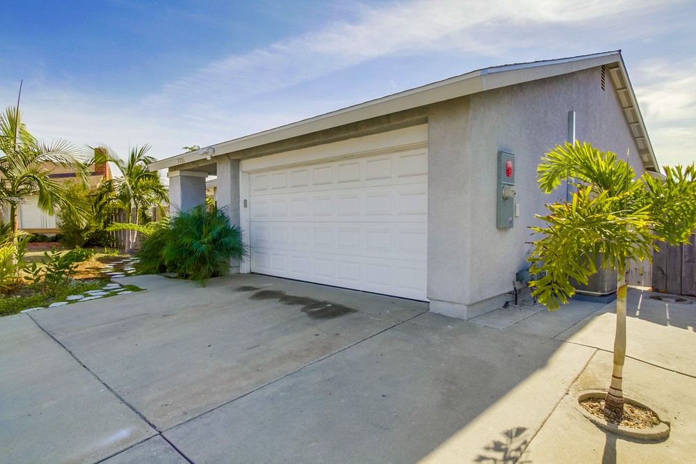Virtual tour photo 4 of 42 for 7735 Parkdale Ct
