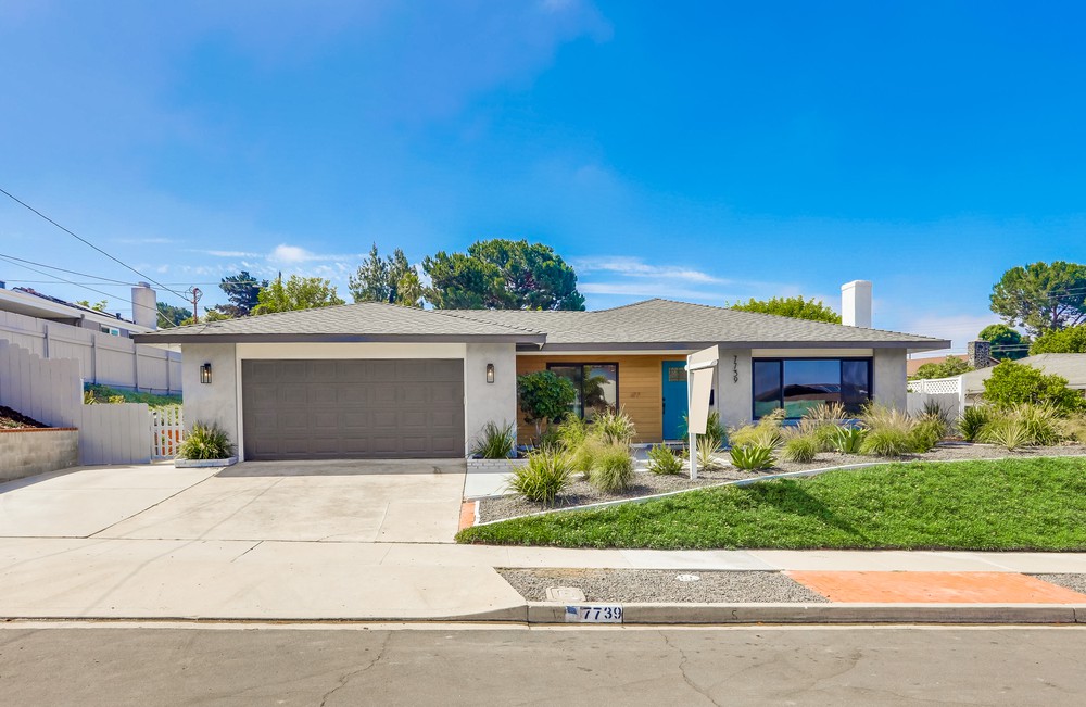 Virtual tour photo 3 of 32 for 7739 Lake Tahoe Ave