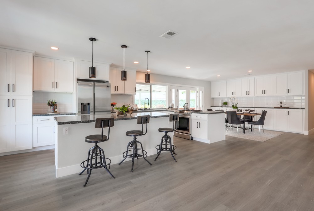 Virtual tour photo 7 of 32 for 7739 Lake Tahoe Ave