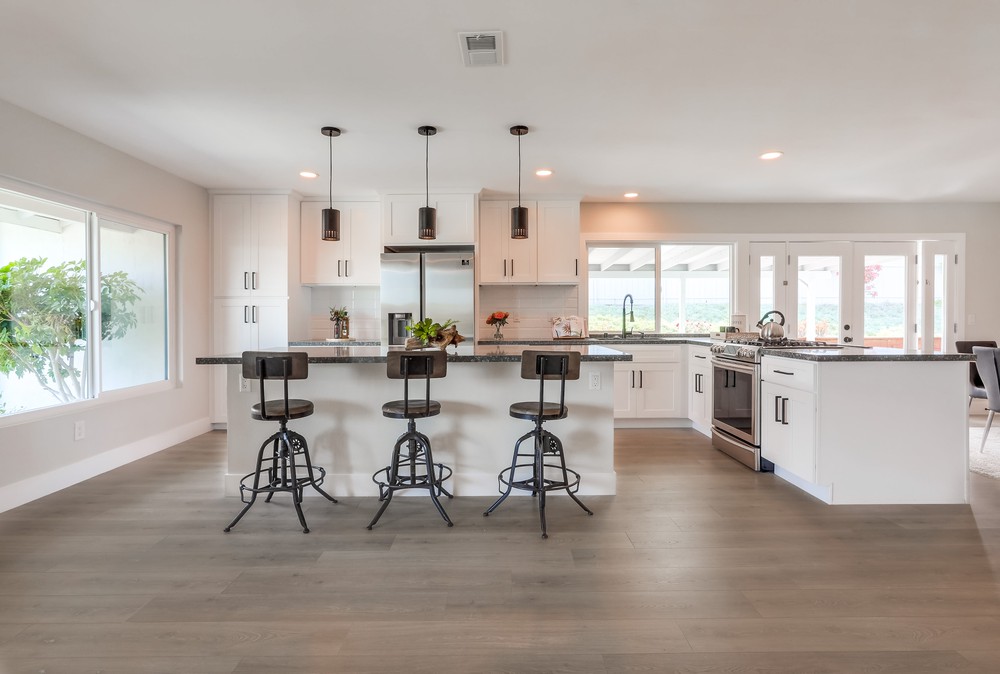 Virtual tour photo 10 of 32 for 7739 Lake Tahoe Ave