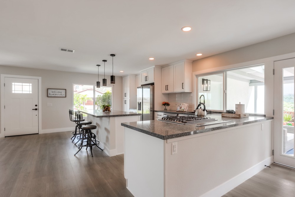 Virtual tour photo 11 of 32 for 7739 Lake Tahoe Ave
