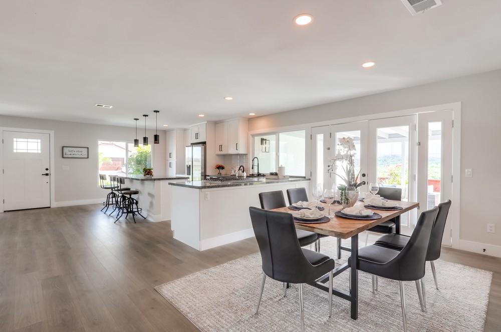 Virtual tour photo 12 of 32 for 7739 Lake Tahoe Ave