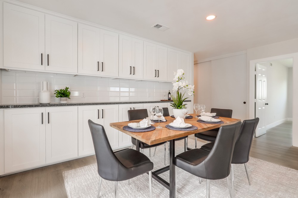 Virtual tour photo 14 of 32 for 7739 Lake Tahoe Ave