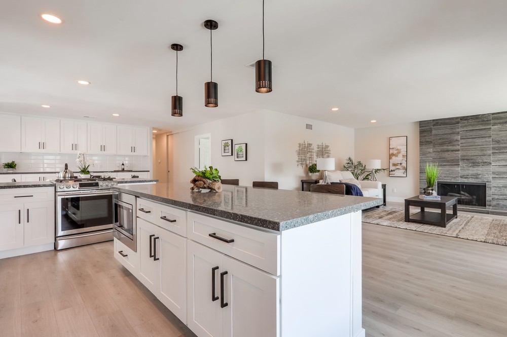 Virtual tour photo 16 of 32 for 7739 Lake Tahoe Ave