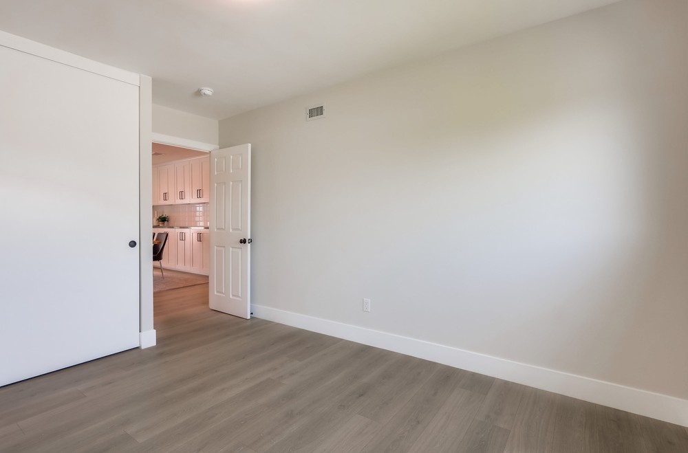 Virtual tour photo 18 of 32 for 7739 Lake Tahoe Ave