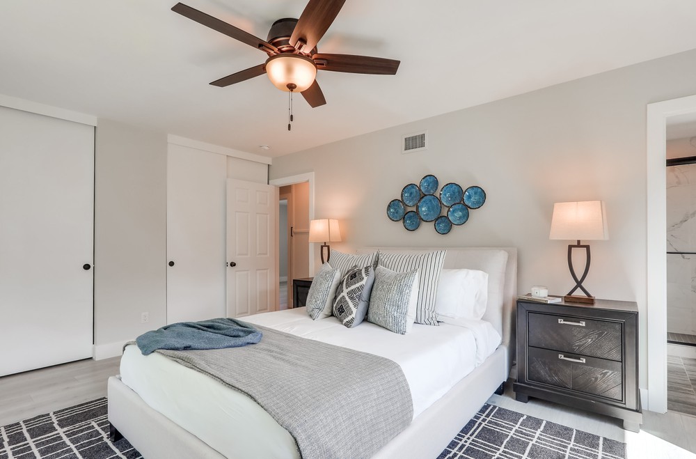 Virtual tour photo 21 of 32 for 7739 Lake Tahoe Ave