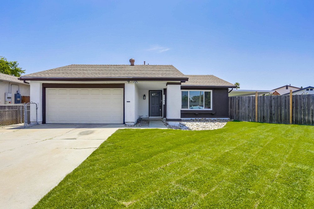 Virtual tour photo 1 of 34 for 7745 Parkdale Cove