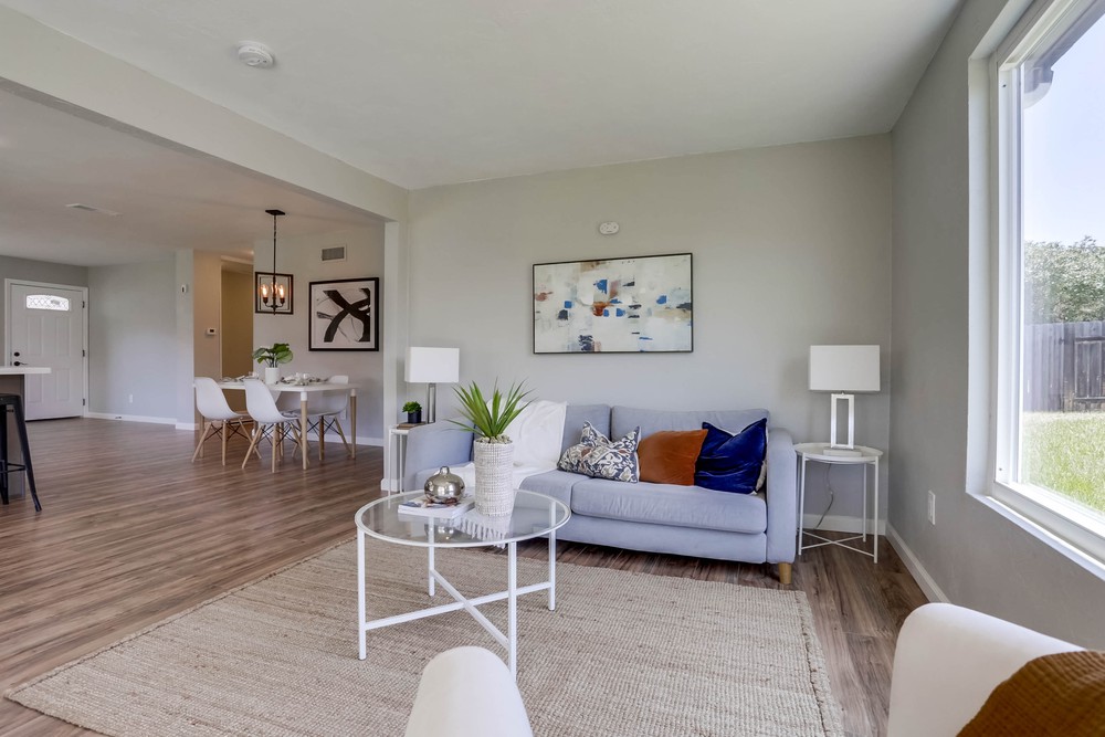 Virtual tour photo 11 of 34 for 7745 Parkdale Cove