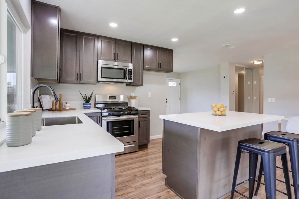 Virtual tour photo 14 of 34 for 7745 Parkdale Cove