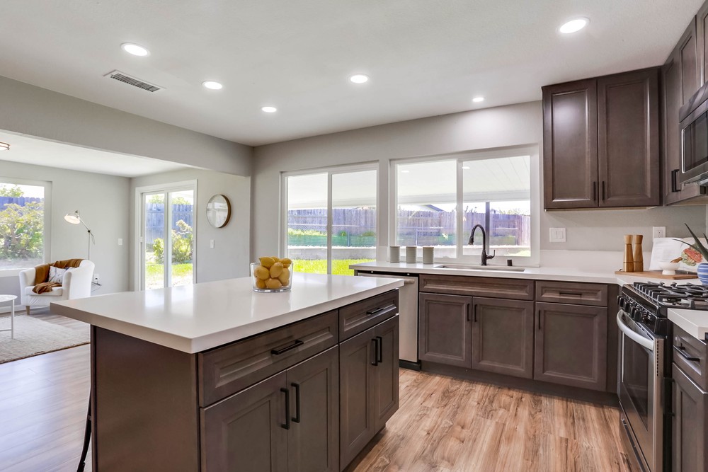 Virtual tour photo 15 of 34 for 7745 Parkdale Cove