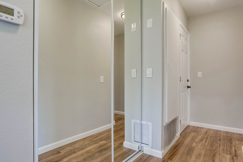 Virtual tour photo 17 of 34 for 7745 Parkdale Cove