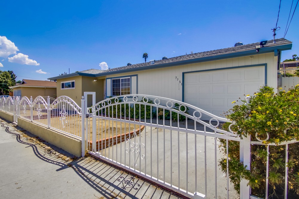 Virtual tour photo 5 of 44 for 7751 Blackpool Rd