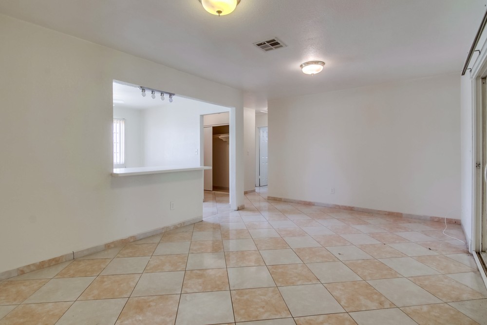 Virtual tour photo 9 of 44 for 7751 Blackpool Rd