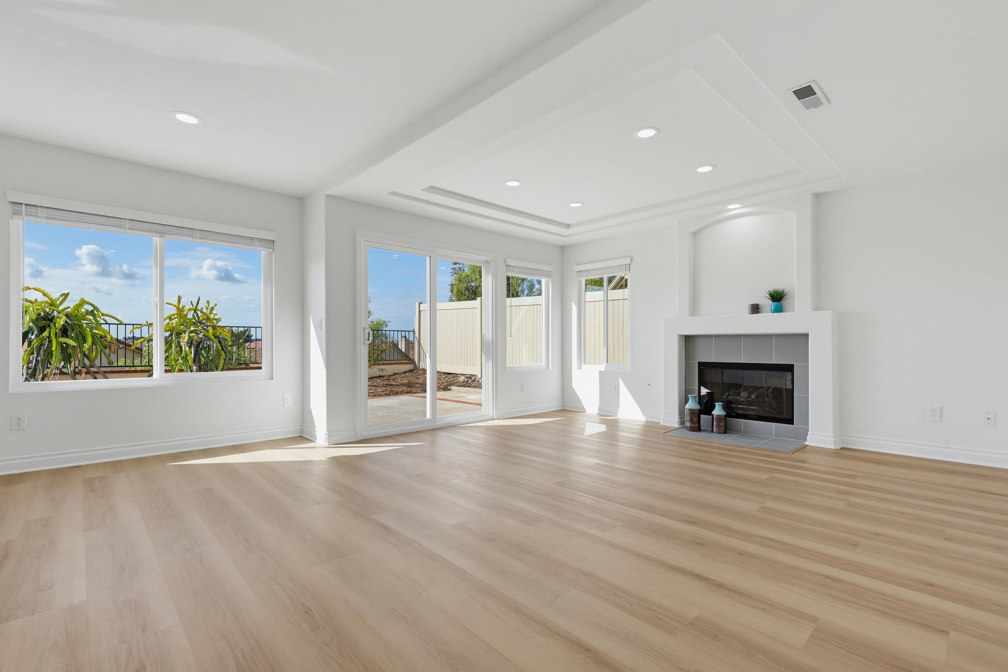 Virtual tour photo 17 of 83 for 7753 Roan Rd