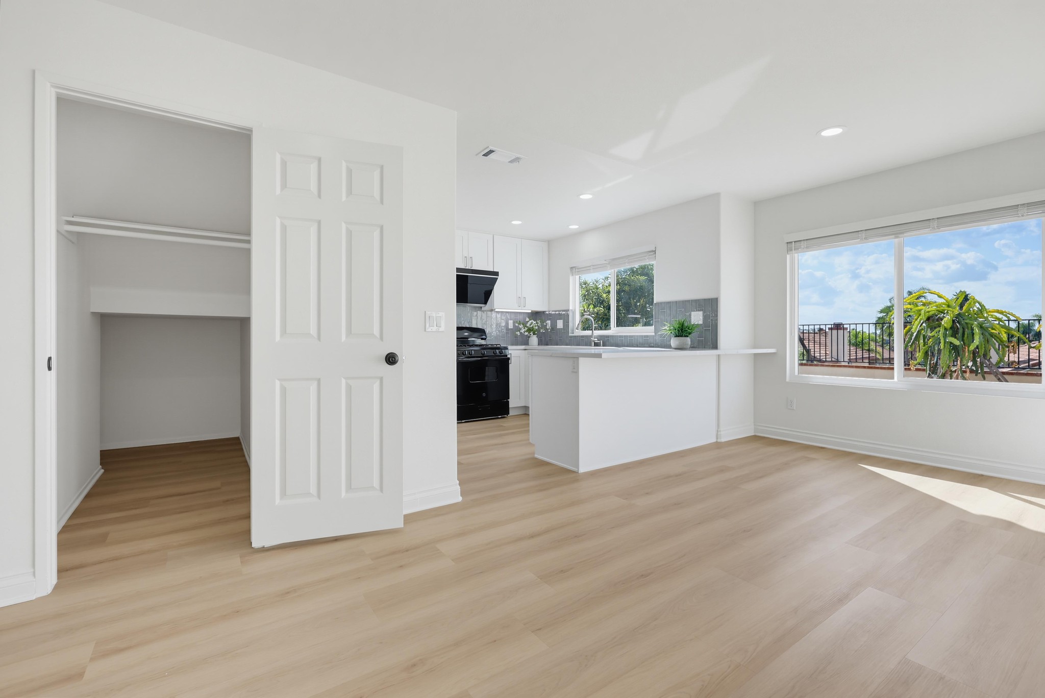 Virtual tour photo 24 of 83 for 7753 Roan Rd
