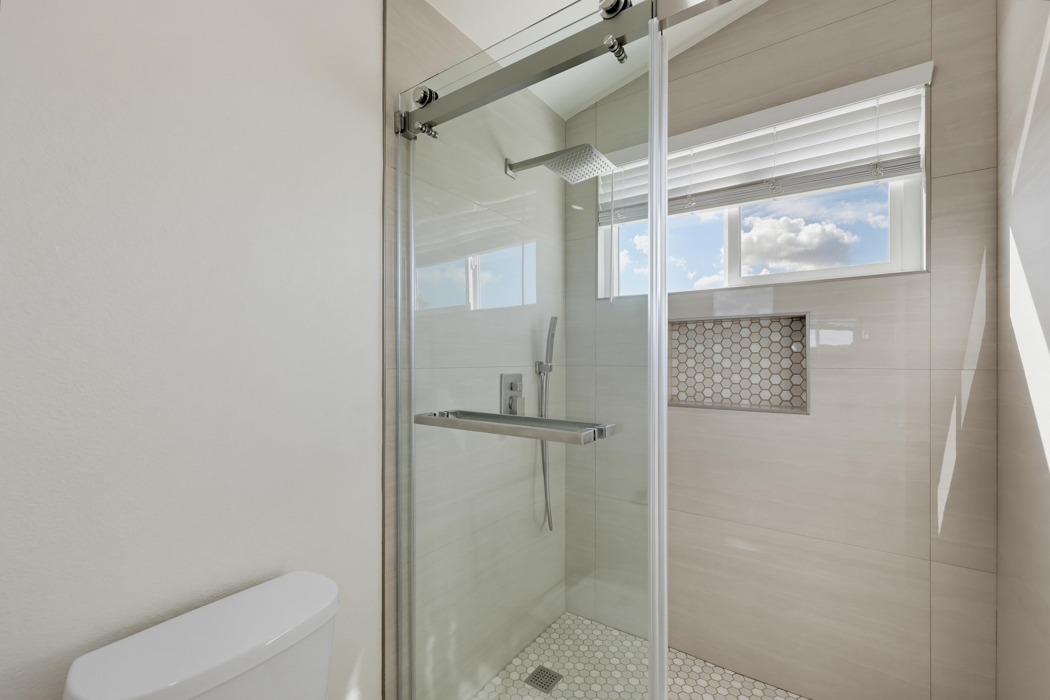 Virtual tour photo 68 of 83 for 7753 Roan Rd