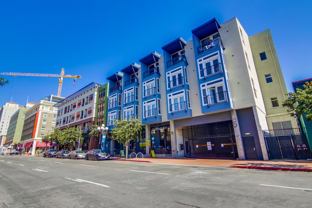 Virtual tour photo 3 of 30 for 777 6th Avenue #404
