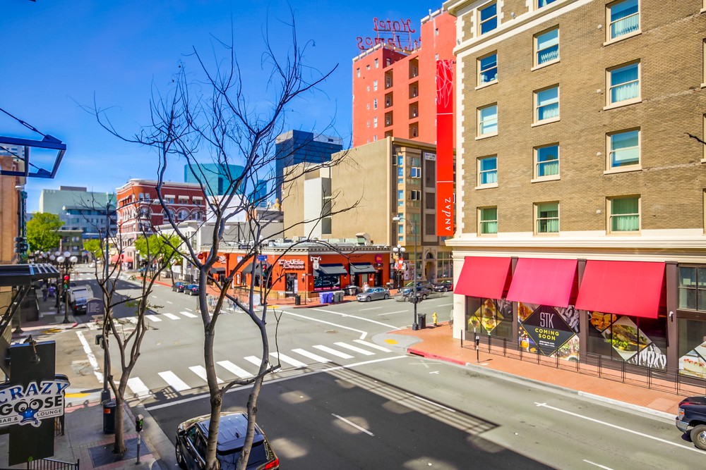 Virtual tour photo 17 of 41 for 777 Sixth Ave #223