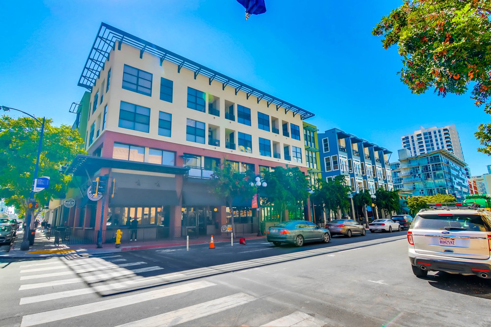 Virtual tour photo 1 of 32 for 777 Sixth Ave UNIT 207