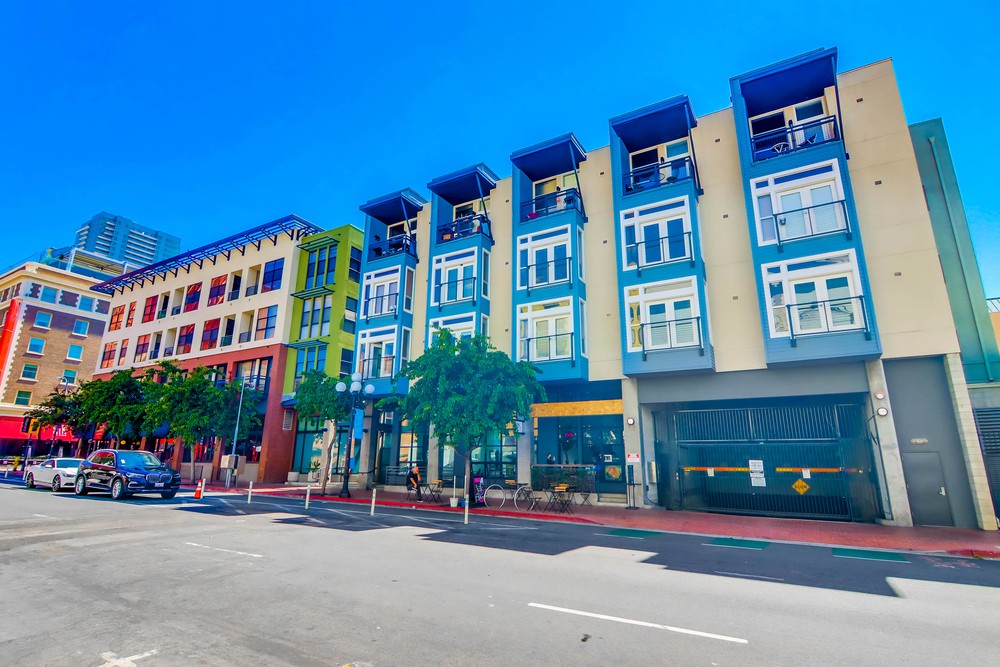 Virtual tour photo 4 of 32 for 777 Sixth Ave UNIT 207