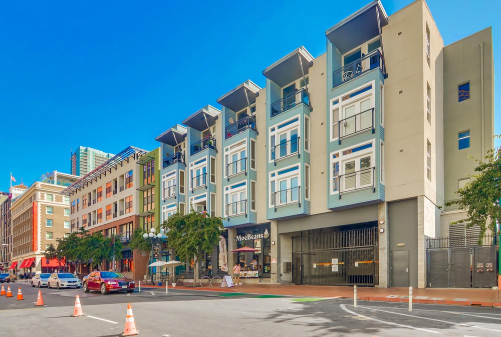 Virtual tour photo 3 of 32 for 777 Sixth Ave