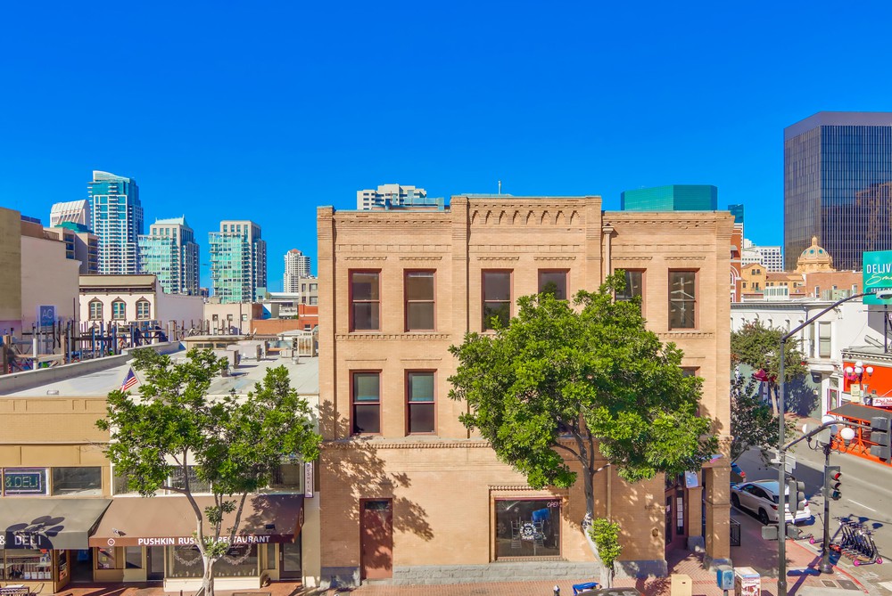 Virtual tour photo 33 of 32 for 777 Sixth Ave