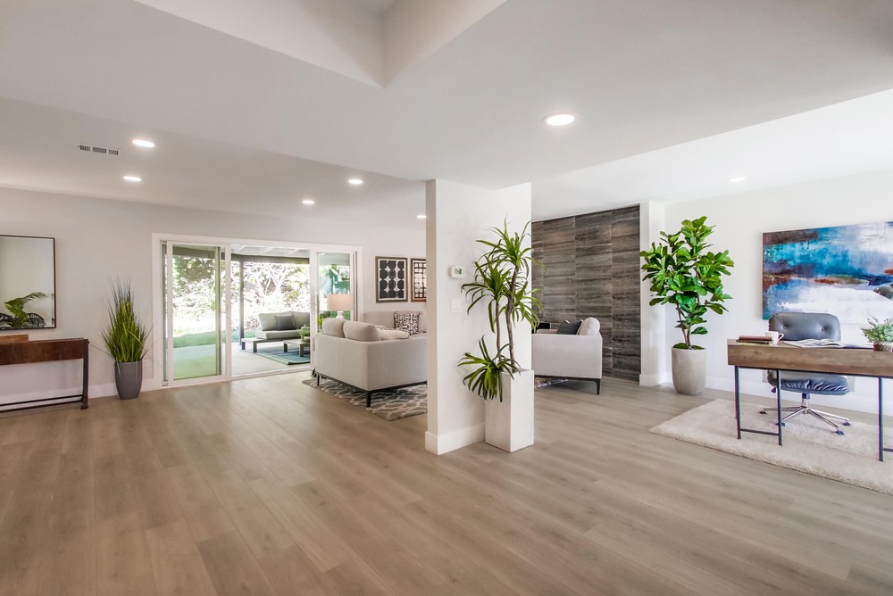 Virtual tour photo 8 of 61 for 7772 Cedar Lake Ave