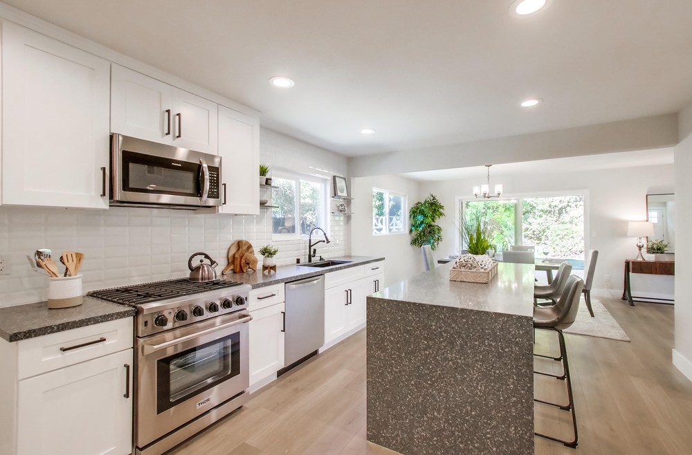 Virtual tour photo 21 of 61 for 7772 Cedar Lake Ave