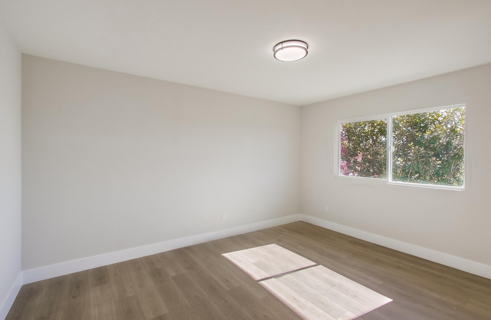 Virtual tour photo 33 of 61 for 7772 Cedar Lake Ave