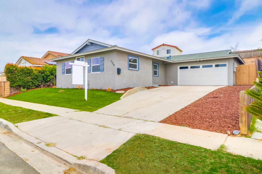 Virtual tour photo 1 of 40 for 7779 Shadyglade Ln