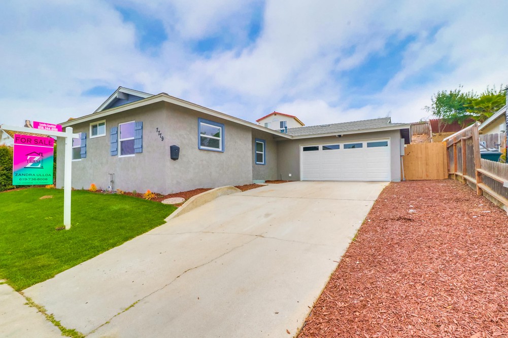 Virtual tour photo 4 of 40 for 7779 Shadyglade Ln