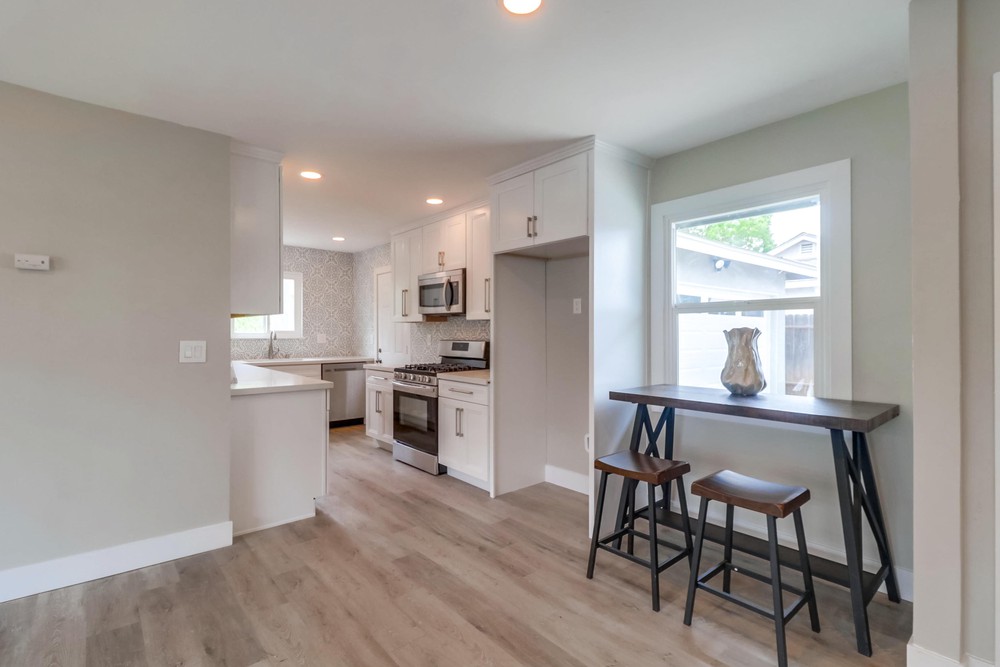 Virtual tour photo 12 of 40 for 7779 Shadyglade Ln
