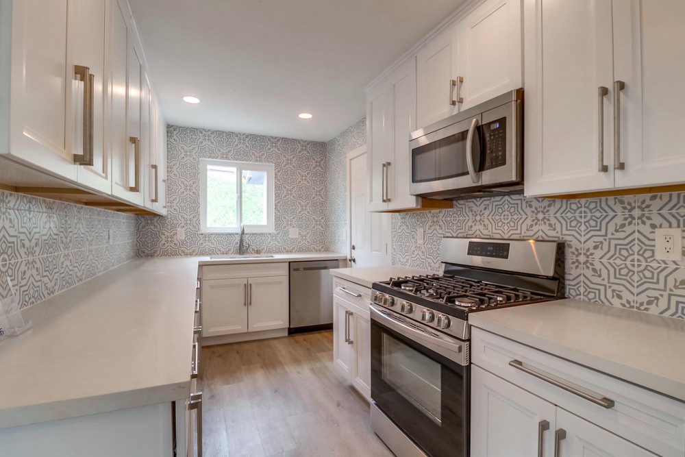 Virtual tour photo 14 of 40 for 7779 Shadyglade Ln