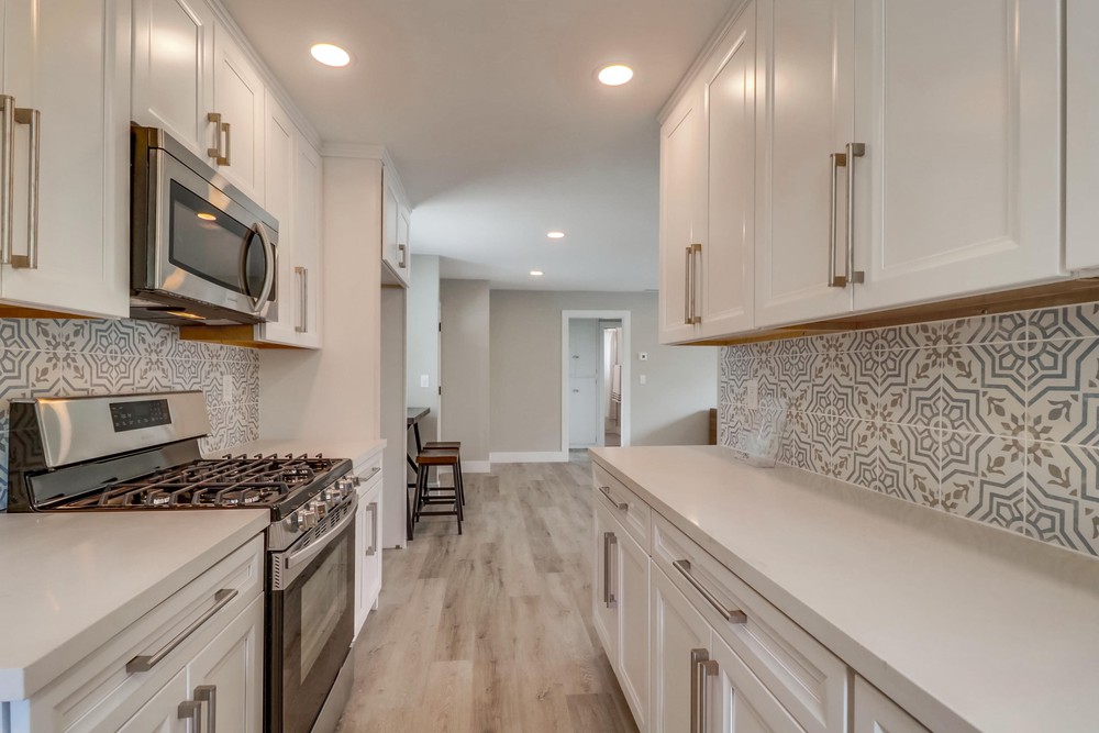Virtual tour photo 16 of 40 for 7779 Shadyglade Ln